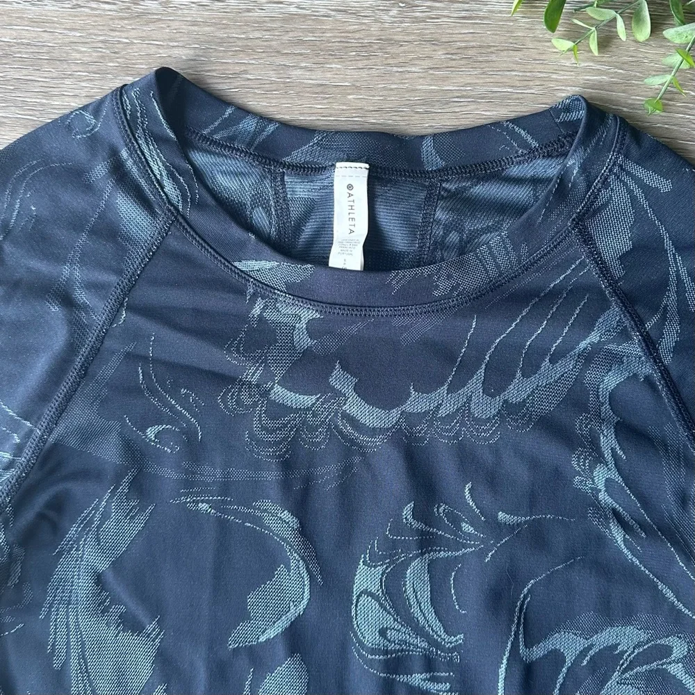 Athleta Momentum Seamless Long Sleeve Top - Picture 2 of 4